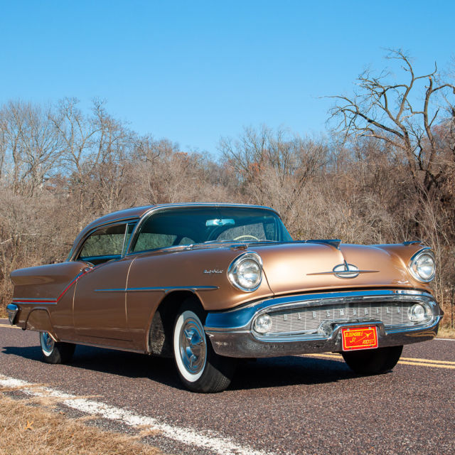 1957 Oldsmobile Starfire 98 Holiday Deluxe Deluxe