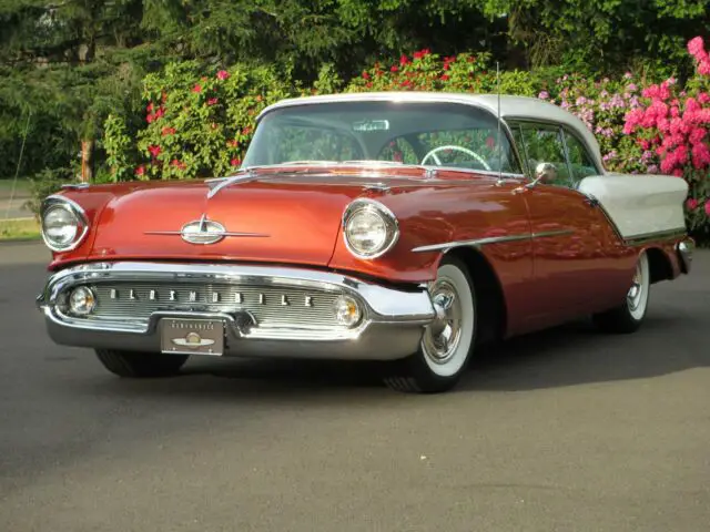 1957 Oldsmobile Eighty-Eight Holiday 88