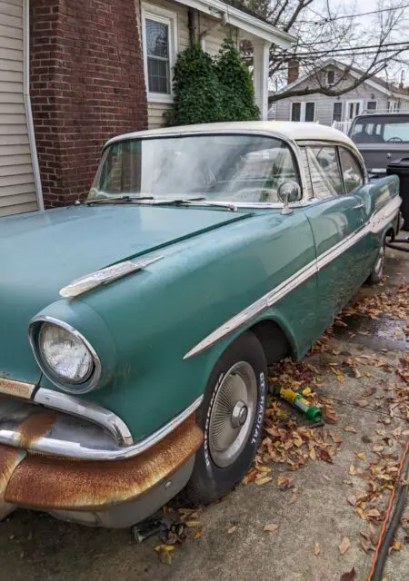 1957 Pontiac Chieftain