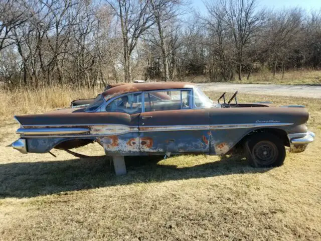 1957 Pontiac Chieftain