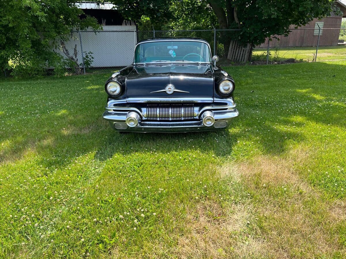 1957 Pontiac Chieftain