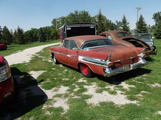 1957 Pontiac Star Chief