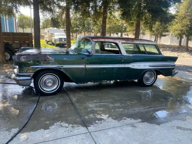 1957 Pontiac Starchief Safari safari