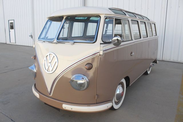 1957 Volkswagen Bus/Vanagon Microbus De Luxe Samba