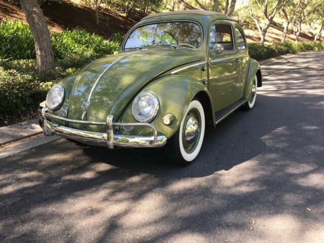 1957 Volkswagen Beetle - Classic Oval Window Ragtop