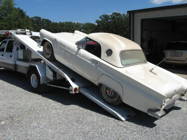 1957 Ford Thunderbird