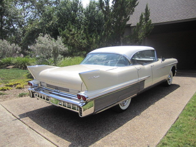 1958 Cadillac Series 60 Fleetwood