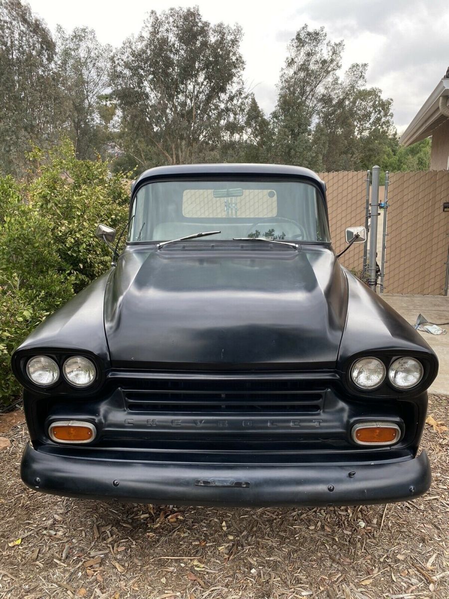 1958 Chevrolet Apache fleetside