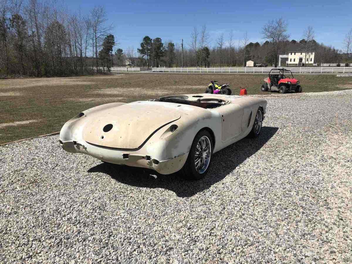 1958 Chevrolet Corvette restro Mod