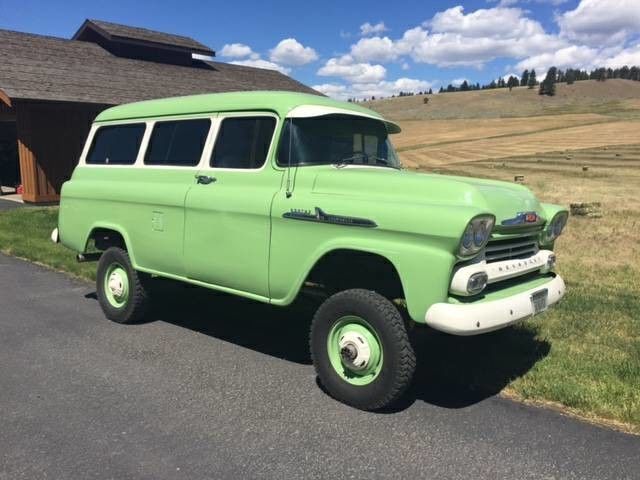 1958 Chevrolet 3100 Carryall Suburban