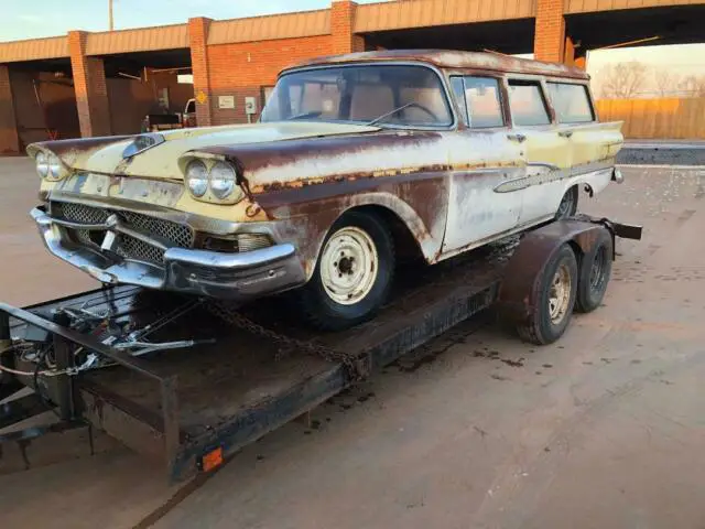 1958 Ford station wagon country sedan