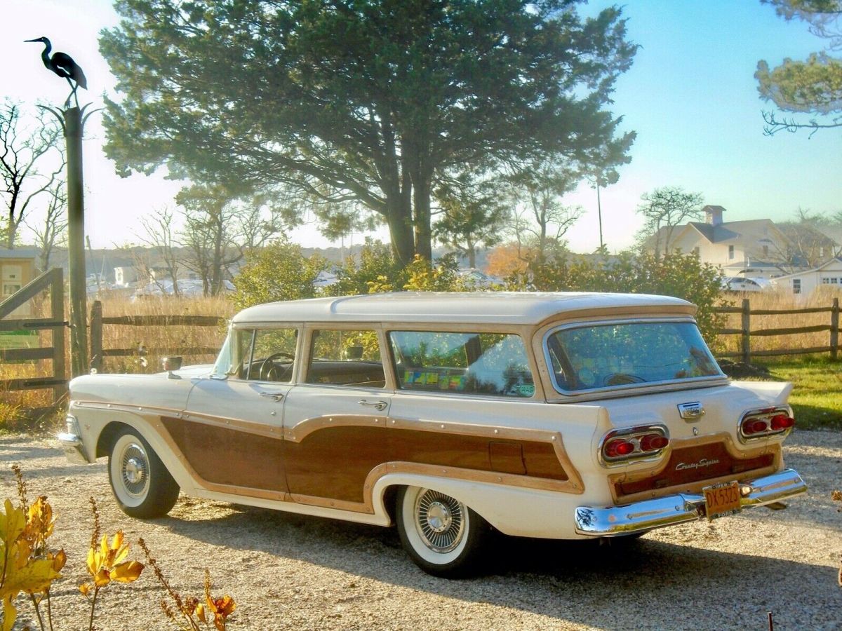 1958 Ford Country Squire Woody Wagon w/ Police Interceptor