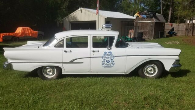 1958 Ford Custom 300 Police Interceptor