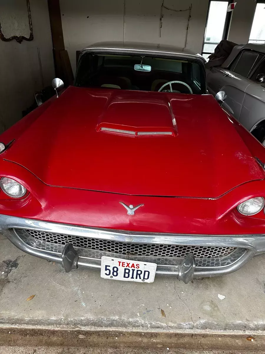 1958 Ford Thunderbird