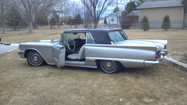 1958 Ford Thunderbird