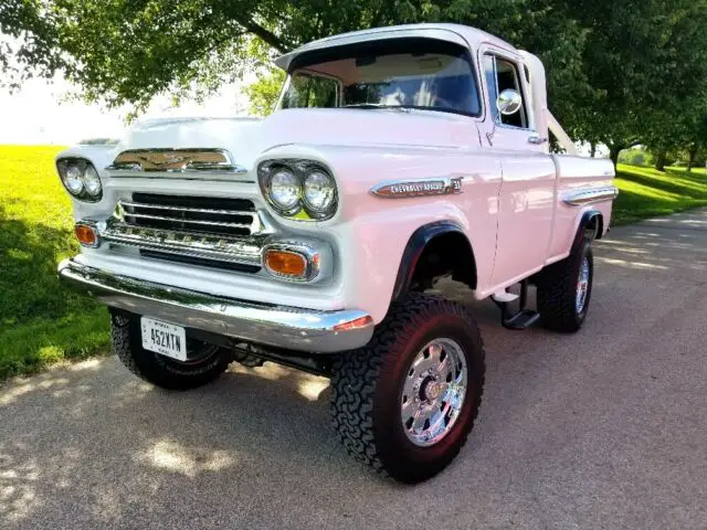 Chevrolet Apache Fleetside пикап