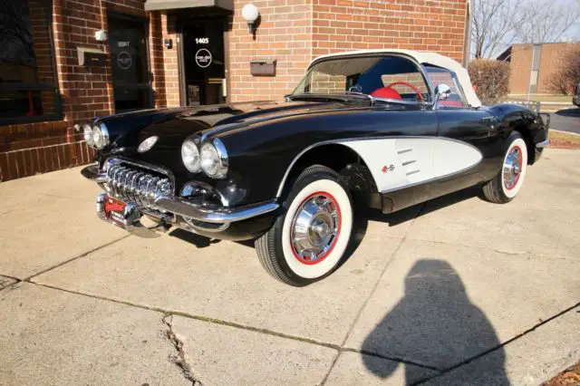 1959 Chevrolet Corvette - Power Windows / Disc Brakes