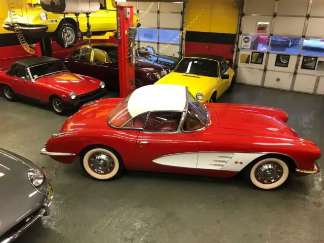 1959 Chevrolet Corvette Roadster + Hardtop