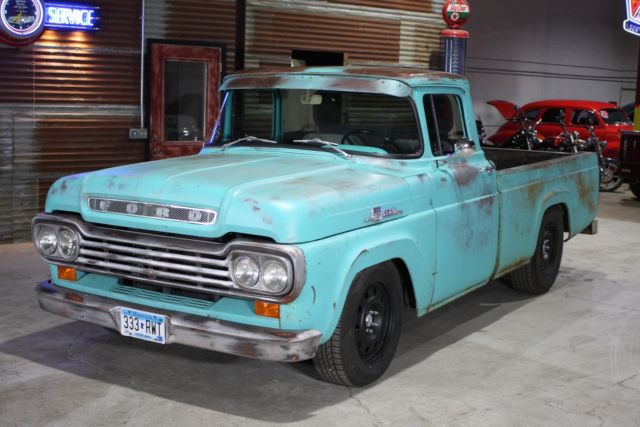 1959 Ford F-100 --
