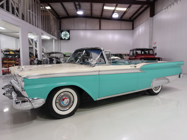 1959 Ford Fairlane 500 Galaxie Sunliner Convertible 