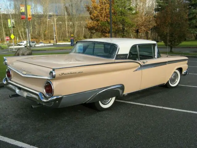 1959 Ford Fairlane Skyliner