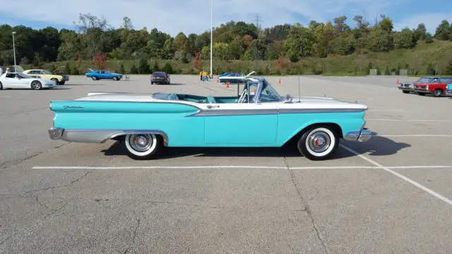 1959 Ford Galaxie Skyliner