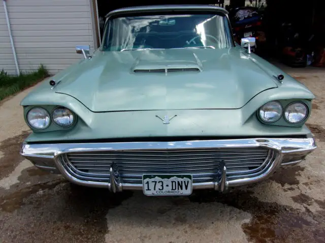 1959 Ford Thunderbird