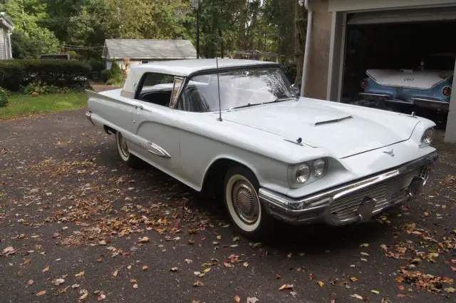 1959 Ford Thunderbird