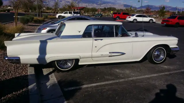 1959 Ford Thunderbird