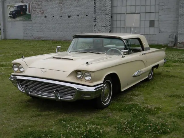 1959 Ford Thunderbird