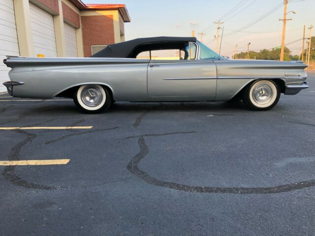 1959 Oldsmobile Eighty-Eight Convertible