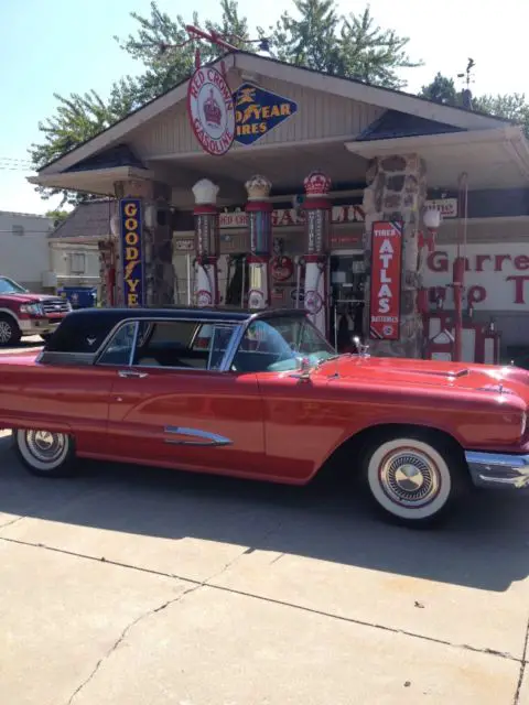 1959 Ford Thunderbird