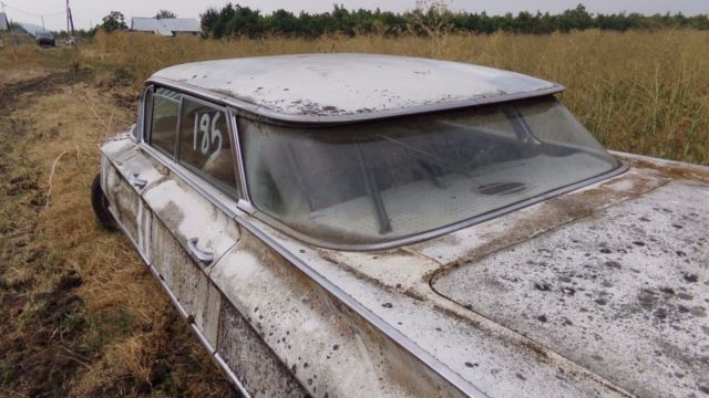 1960 Buick Invicta SEDAN ****NO RESERVE***