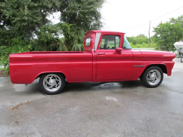 1960 Chevrolet C-10 Apache