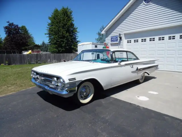 1960 Chevrolet Impala Base Hardtop 2-Door