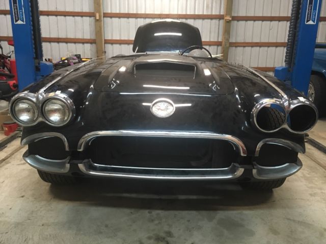 1960 Chevrolet Corvette Convertible / W hardtop