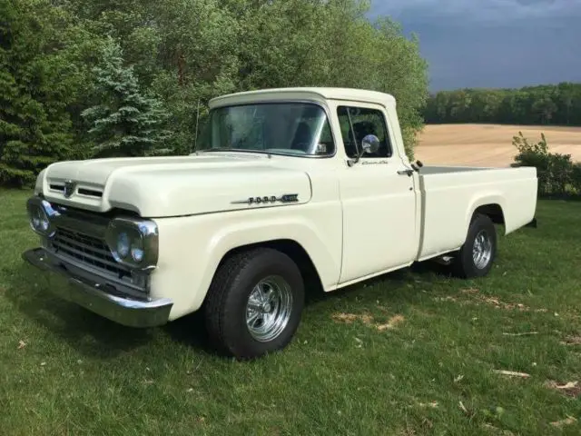 1960 Ford F-100 Custom Cab