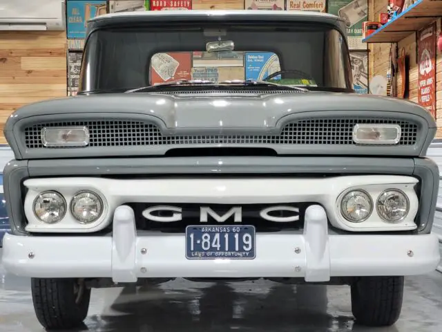 1960 GMC c1000 deluxe