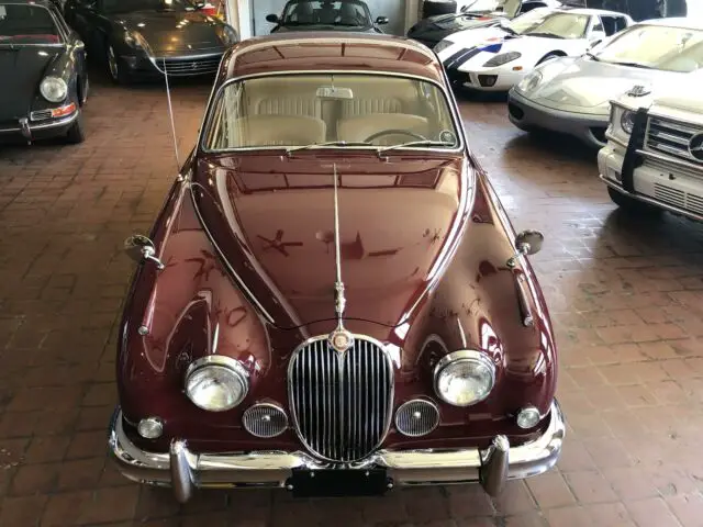 1960 JAGUAR MK2 MK2 IMPERIAL RED