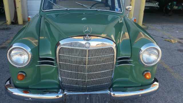 1960 Mercedes-Benz 190-Series 4 door