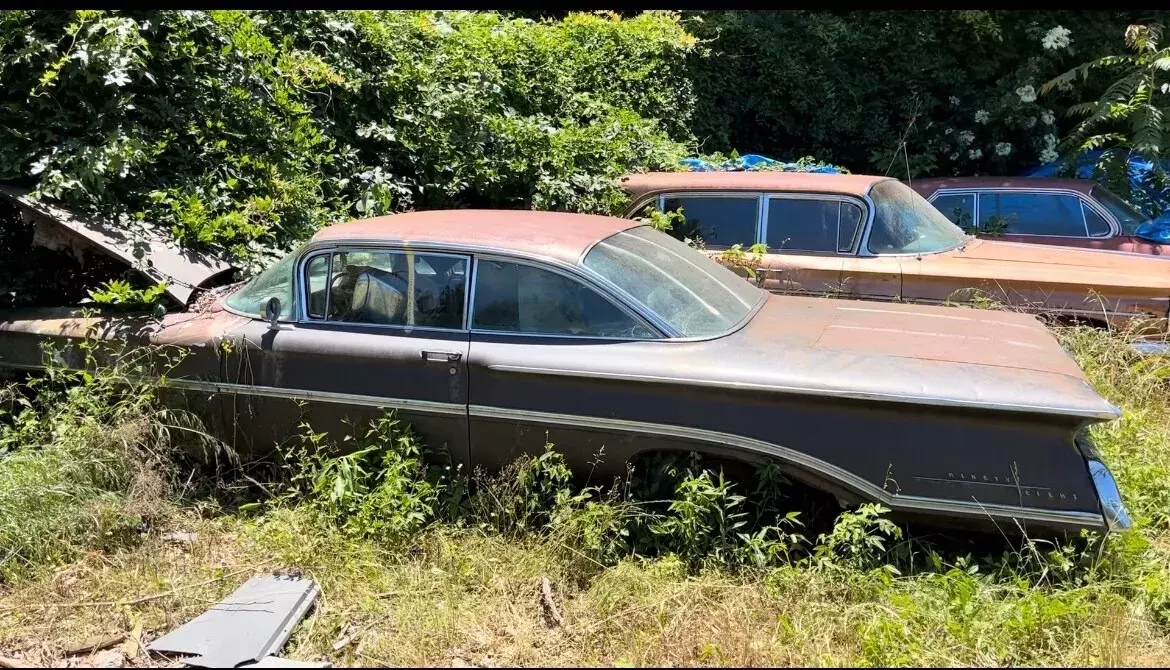 1960 Oldsmobile Ninety-Eight