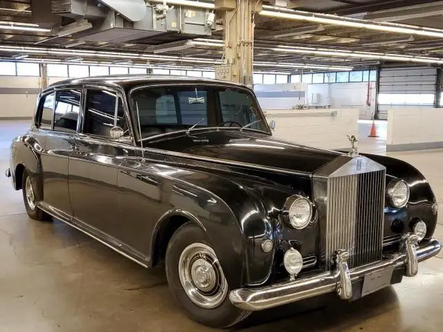 1960 Rolls-Royce Phantom 1960 ROLLS-ROYCE PHANTOM V LIMOUSINE