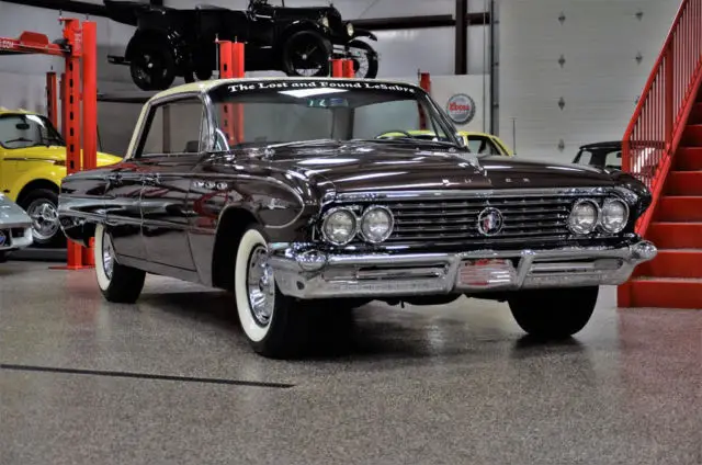 1961 Buick LeSabre 4- Door Hard Top