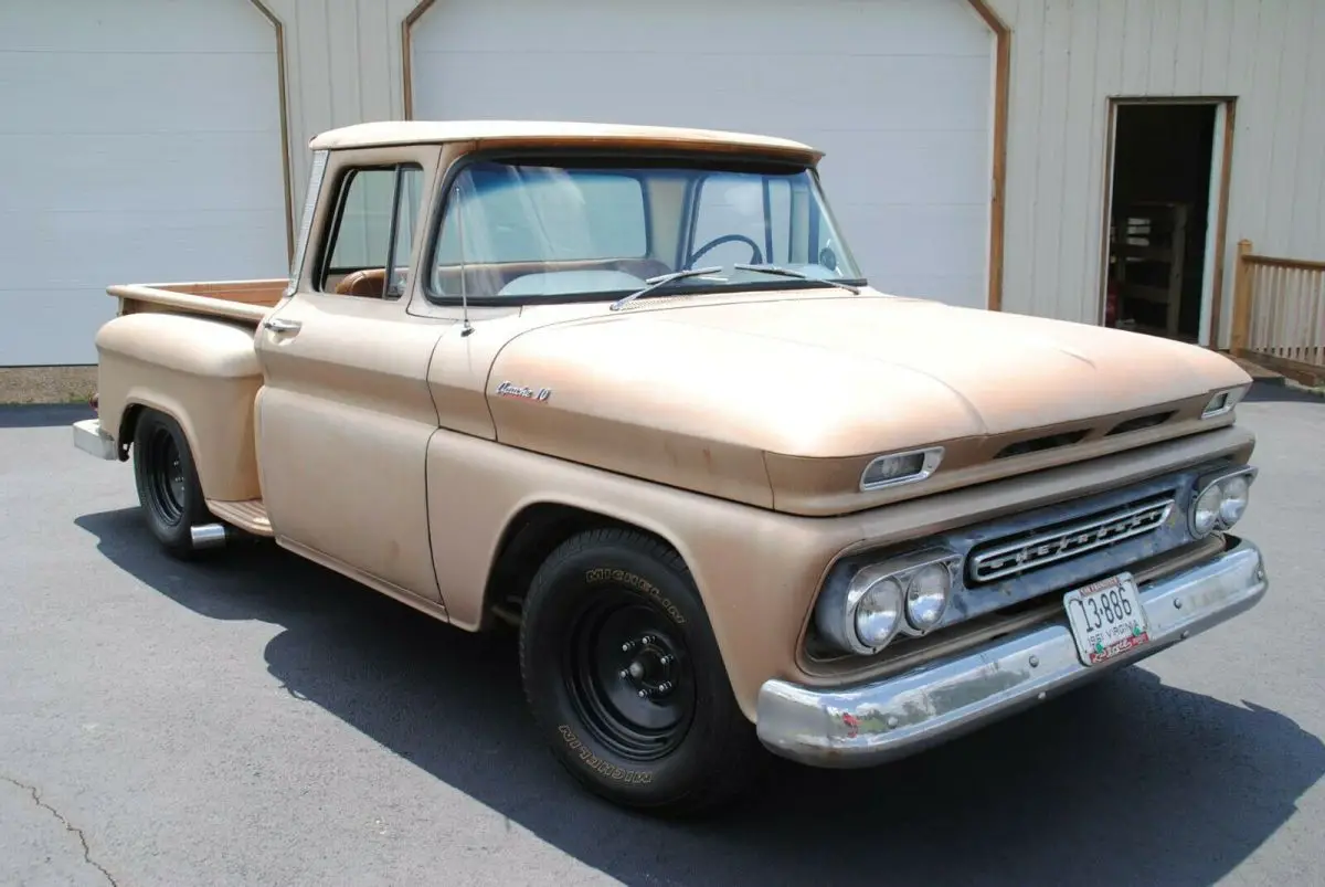 1961 Chevrolet C10 Pickup Apache