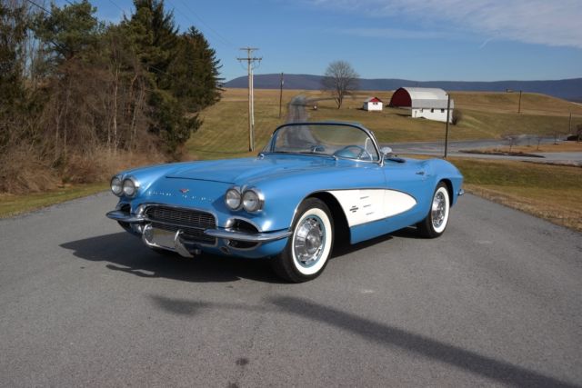 1961 Chevrolet Corvette Jewel Blue/Jewel Blue