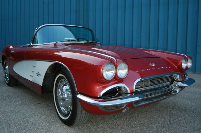 1961 Chevrolet Corvette Convertible