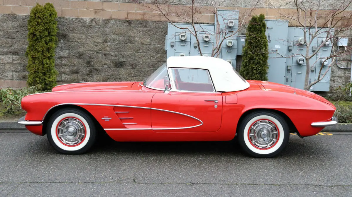 1961 Chevrolet Corvette Roadster (1 of 10939)