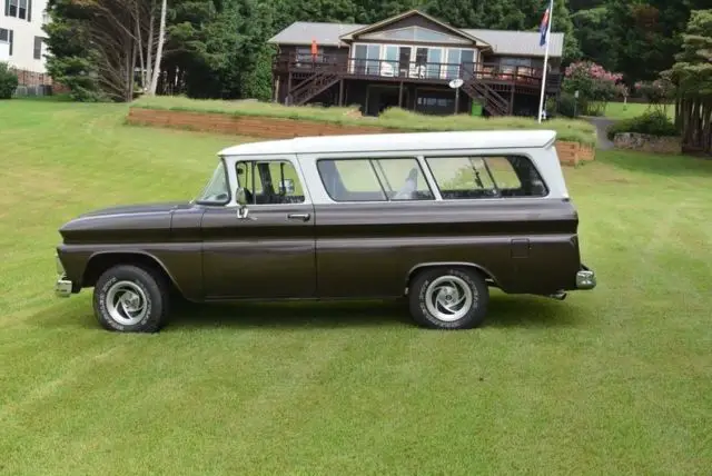 1961 Chevrolet Suburban --