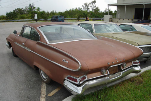 1961 Dodge PHOENIX 2 DOOR HARDTOP COUPE