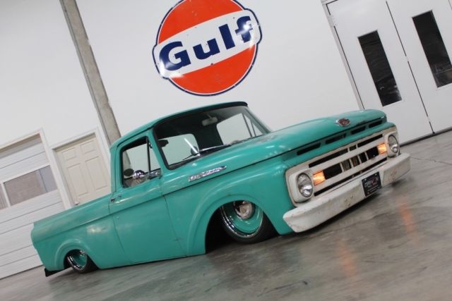 1961 Ford F-100